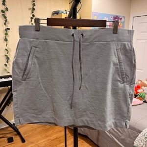 Athleta Striped Gray Skort with Pockets